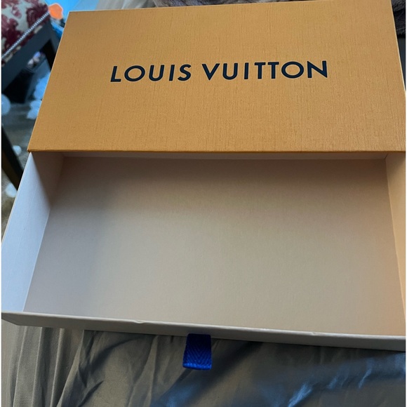‼️FINAL PRICE‼️ LV Storage Box 10”x5.5” - Picture 3 of 4